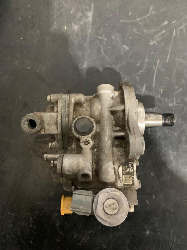 BOMBA DE DIESEL DENSO TOYOTA LAND CRUISER