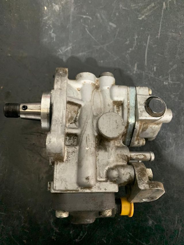 BOMBA DE DIESEL DENSO TOYOTA LAND CRUISER