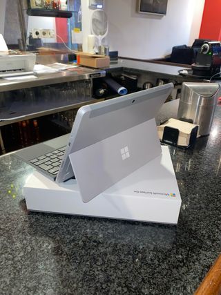 Microsoft Surface Go gris