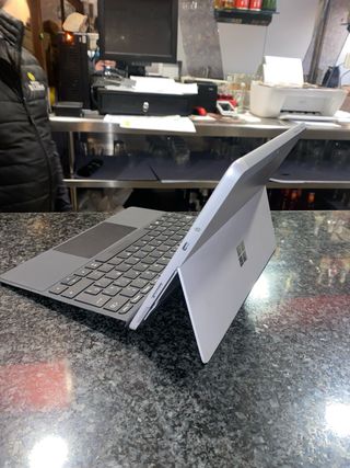 Microsoft Surface Go gris