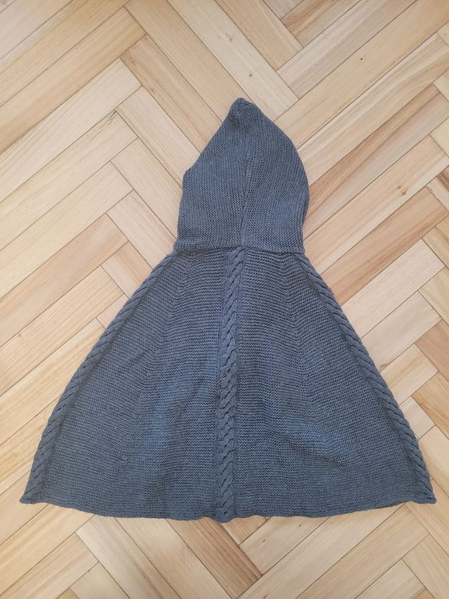 Capa Paz Rodriguez Niña T.12 Gris