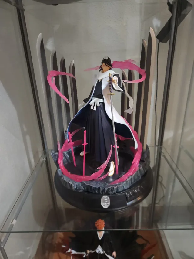 Figura Byakuya Kuchiki Bleach