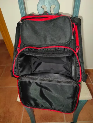 Mochila Ultimate Negra y Roja