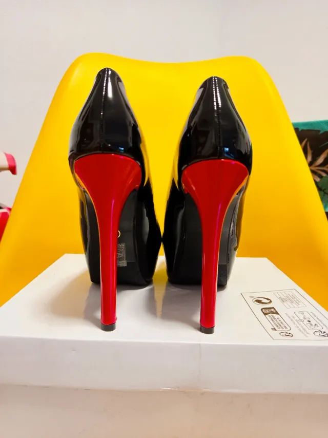 Zapatos tacón N°35. OFERTAAAAA