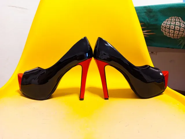 Zapatos tacón N°35. OFERTAAAAA