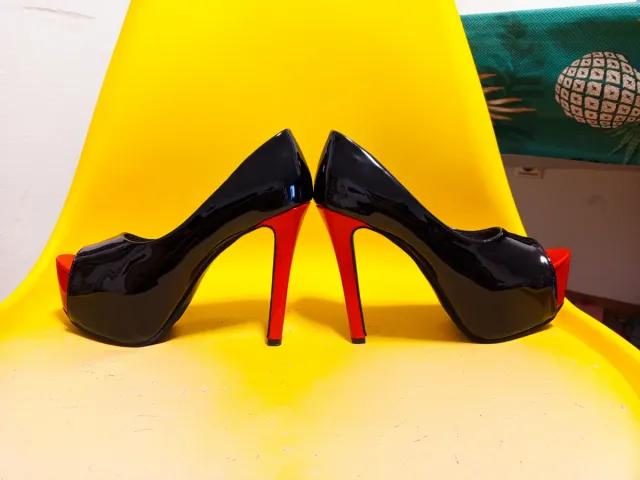 Zapatos tacón N°35. OFERTAAAAA