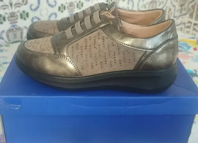 Zapatos beige/plata Talla 36 nuevos