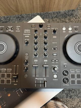 Controladora DJ Pioneer DDJ-FLX4
