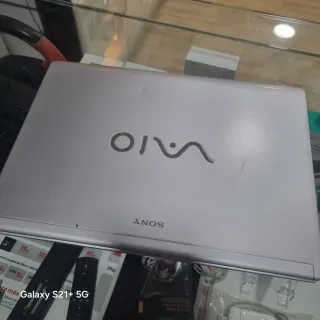 Sony VAIO Ordenador Portátil Plata