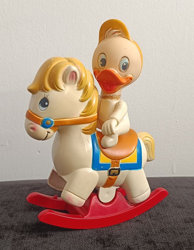 MI PANDY TOY - WALT DISNEY DONALD DUCK BARVAL 1976