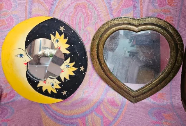 Dos espejos decorativos sol y luna