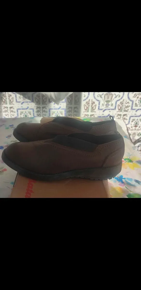Zapatos de piel Bata talla 36