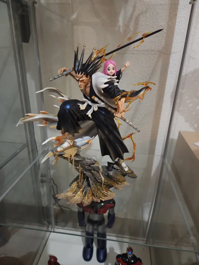 Figura Bleach Zaraki Kenpachi