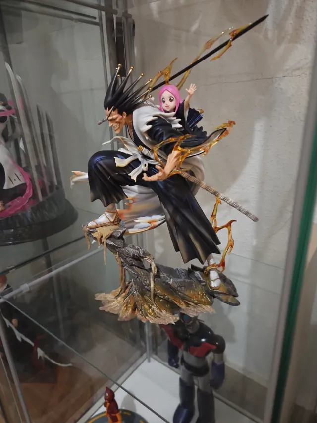 Figura Bleach Zaraki Kenpachi