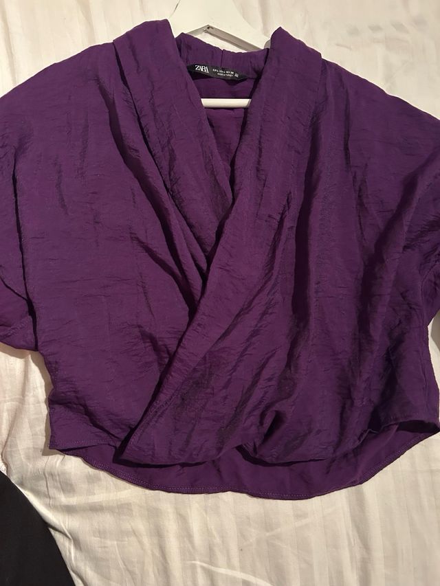 Blusa Zara Morada Talla L