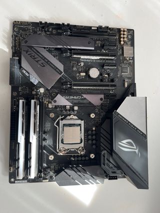 ASUS ROG STRIX Z390-E GAMING, Intel i7 9700k