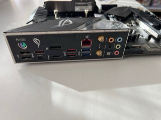 ASUS ROG STRIX Z390-E GAMING, Intel i7 9700k