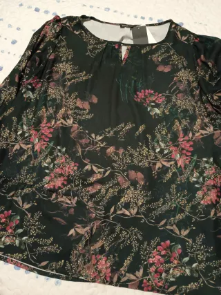 Blusón estampado SPG sin estrenar Talla XL 50-52