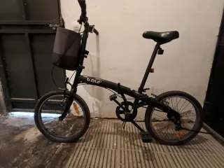 Bicicleta plegable negra
