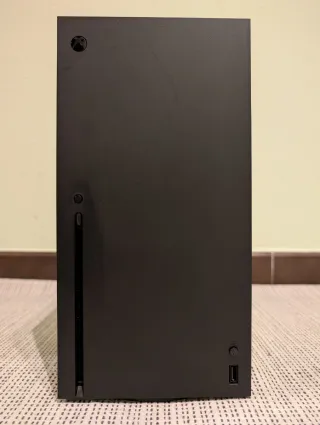 Xbox Series X + 2 Mandos + Accesorios