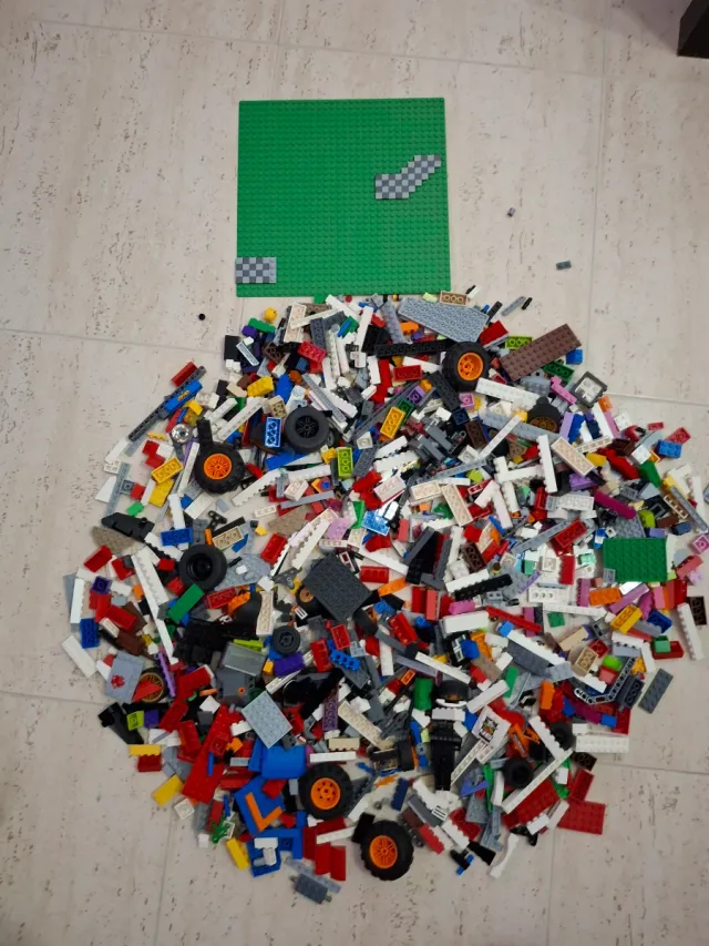 Lote Piezas Lego 2,2 kg