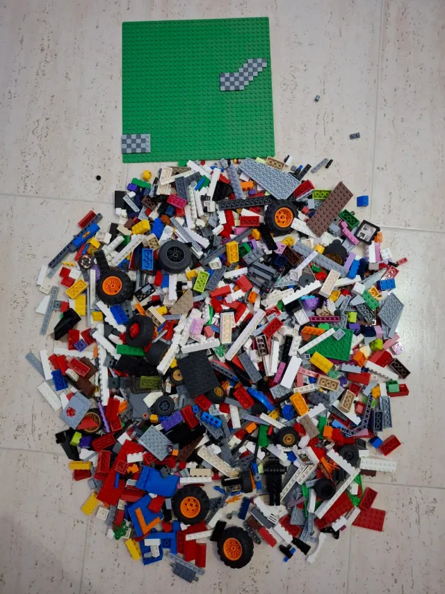 Lote Piezas Lego 2,2 kg