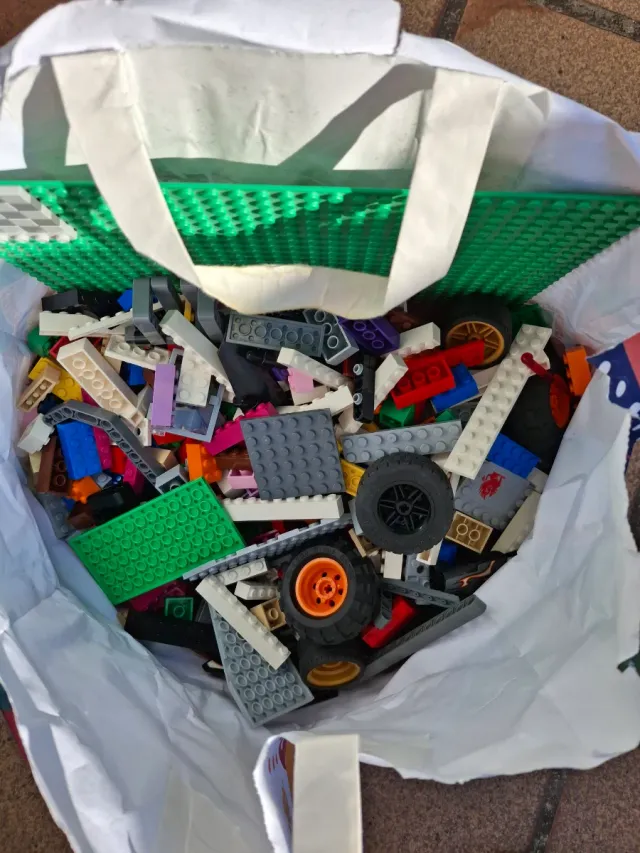 Lote Piezas Lego 2,2 kg