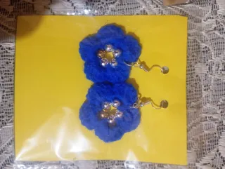 Pendientes flor ganchillo azul y plata