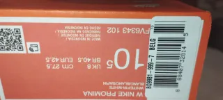 Zapatillas deportivas verdes y blancas