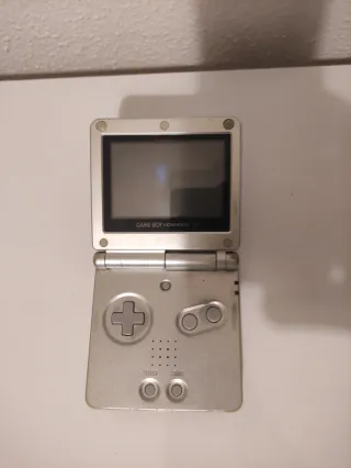 Nintendo Game Boy Advance SP Plata