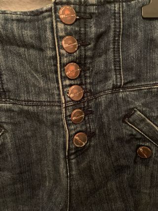 Pantalón vaquero corto de tiro alto