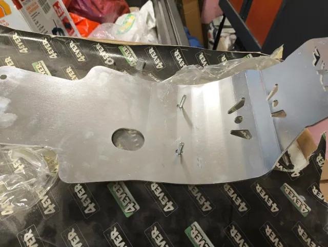 Cubrecarter Aluminio Kawasaki KXF