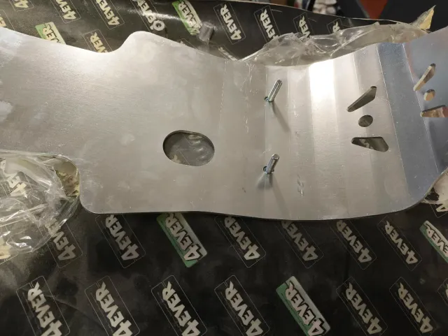 Cubrecarter Aluminio Kawasaki KXF