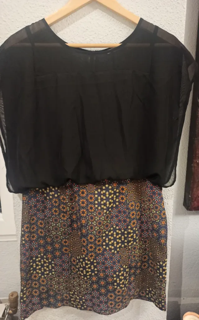 Vestido midi Lavand negro y multicolor