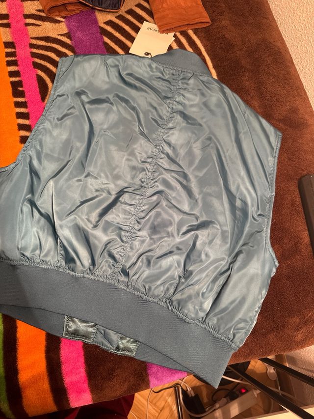 Chaleco Pull&Bear verde talla M