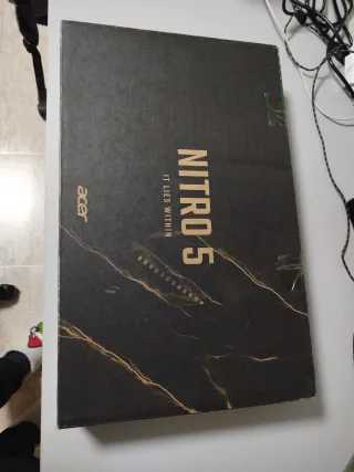 Portátil Acer Nitro 5 Negro y Rojo