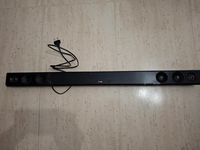 Barra de Sonido LG Negra
