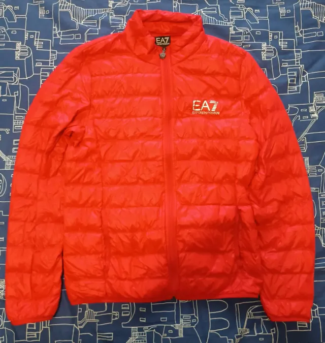 Piumino tecnico Emporio Armani (100 grammi).
