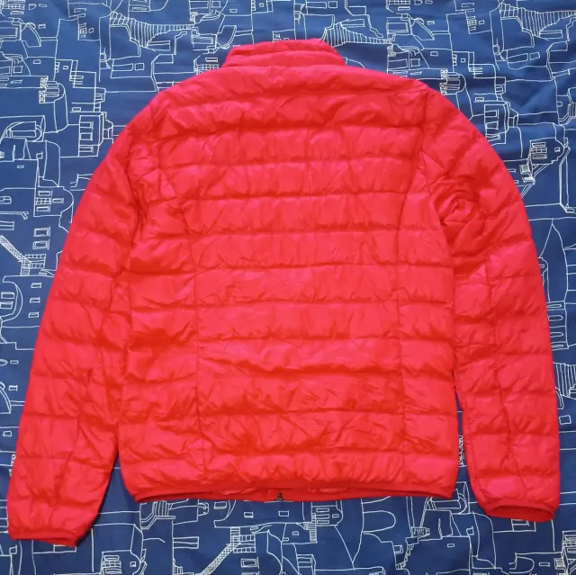 Piumino tecnico Emporio Armani (100 grammi).