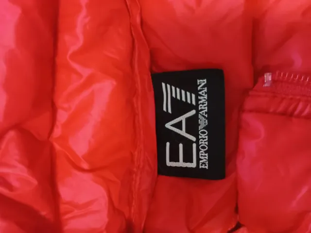 Piumino tecnico Emporio Armani (100 grammi).