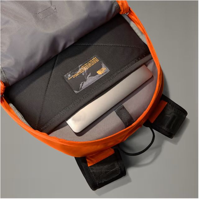 Mochila The North Face Naranja y Negra