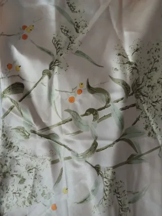 2 camisones, verde y champagne estampado floral.