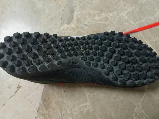 Botas Turf Adidas Predator Negras Rojas