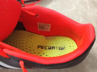 Botas Turf Adidas Predator Negras Rojas