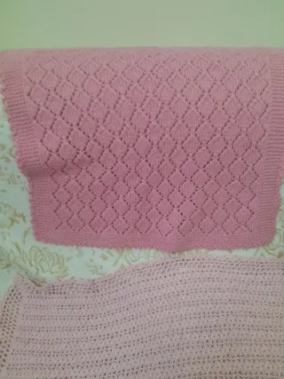 2 scialletti fatti a mano in lana e filo