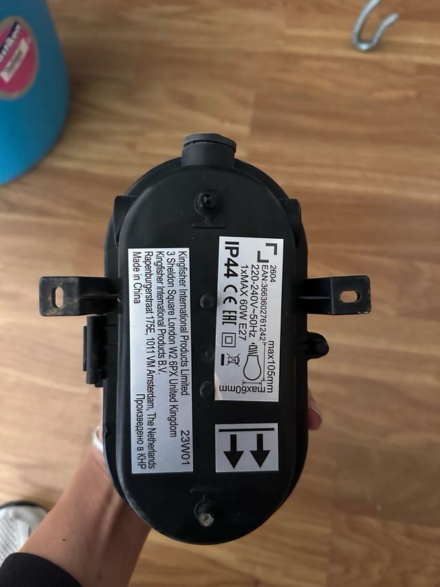 Lámpara de exterior negra y transparente