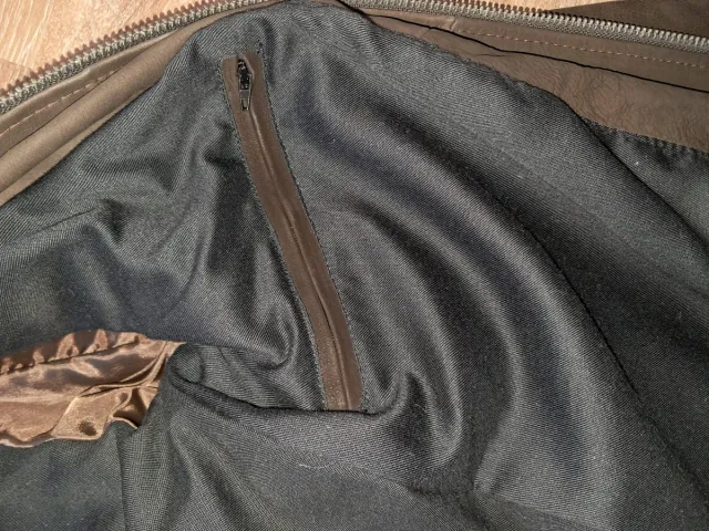 Giubbotto in pelle nuovo