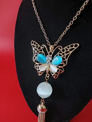 Collana con Farfalla e Pendente