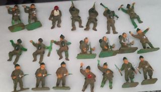 Soldatini Montaplex dipinti