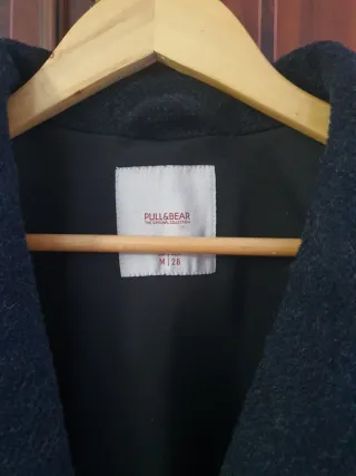 Abrigo mujer gris oscuro con cinturón